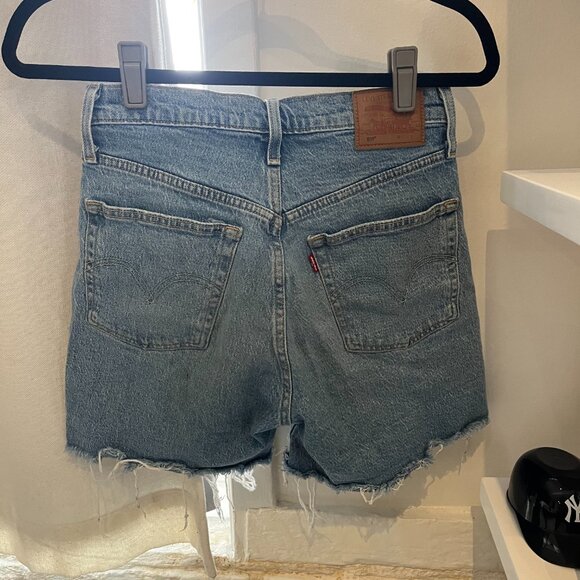 Levis 501 Midthigh Shorts - Picture 2 of 3